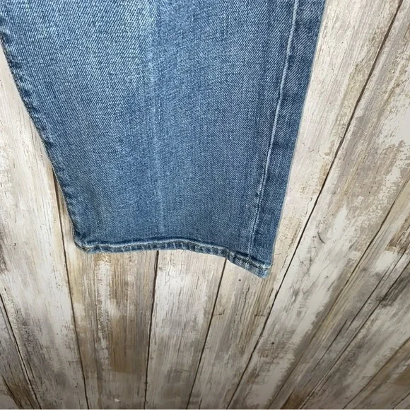 NWT Joes Jeans The Scout Mid-Rise Slim Tomboy Crop Jeans